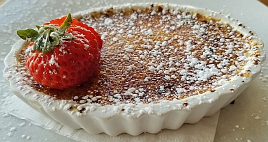 A photograph of a crème brûlèe at the Black Whale