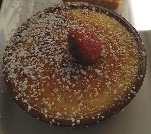 The Crème Brûlée à la Catalane at Les Pyrénées